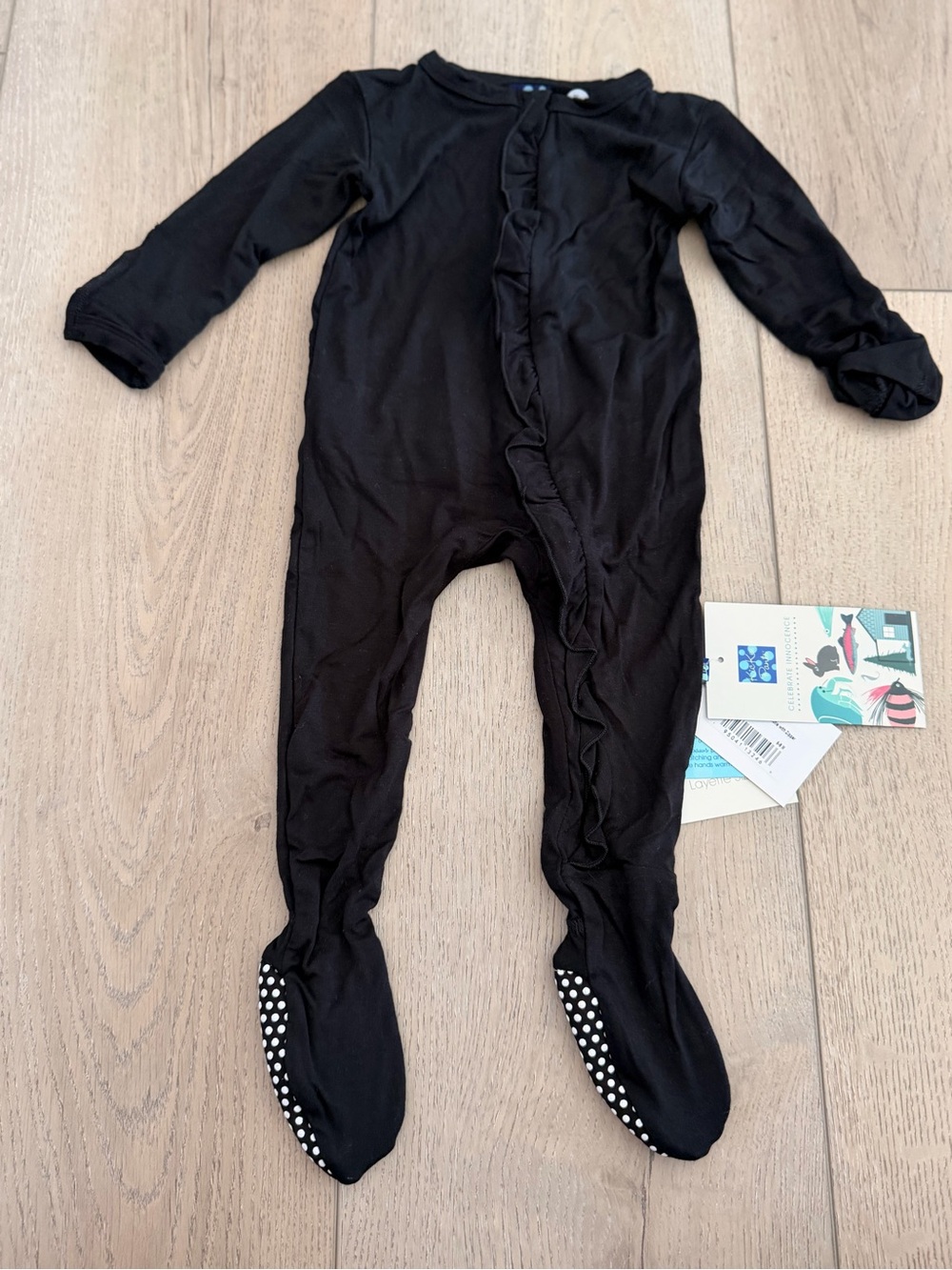 🖤 NWT KicKee Pants Solid Bamboo Muffin Ruffle Footie Pajamas. Midnight Black